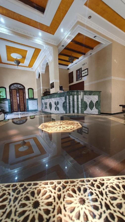 Hotel Amoudou فندق أمودو Тізніт Екстер'єр фото